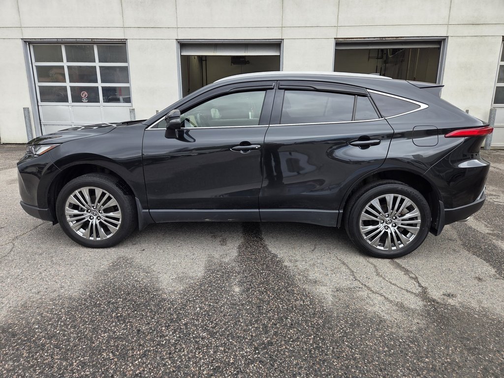 2022 Toyota Venza XLE Hybride AWD in Mont-Laurier, Quebec - 8 - w1024h768px