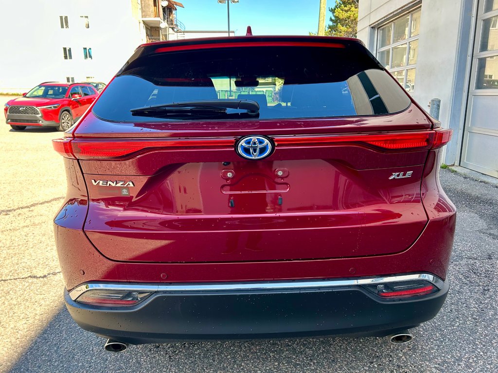 2023 Toyota Venza Hybride XLE (AWD) in Mont-Laurier, Quebec - 6 - w1024h768px