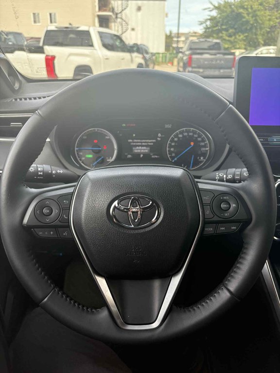2024 Toyota Venza XLE AWD 2024 in Mont-Laurier, Quebec - 16 - w1024h768px