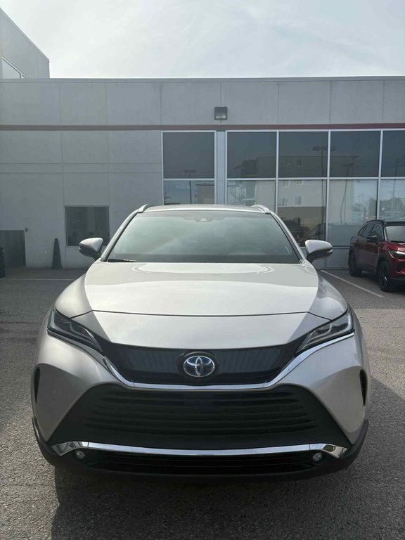 2024 Toyota Venza XLE AWD 2024 in Mont-Laurier, Quebec - 2 - w1024h768px