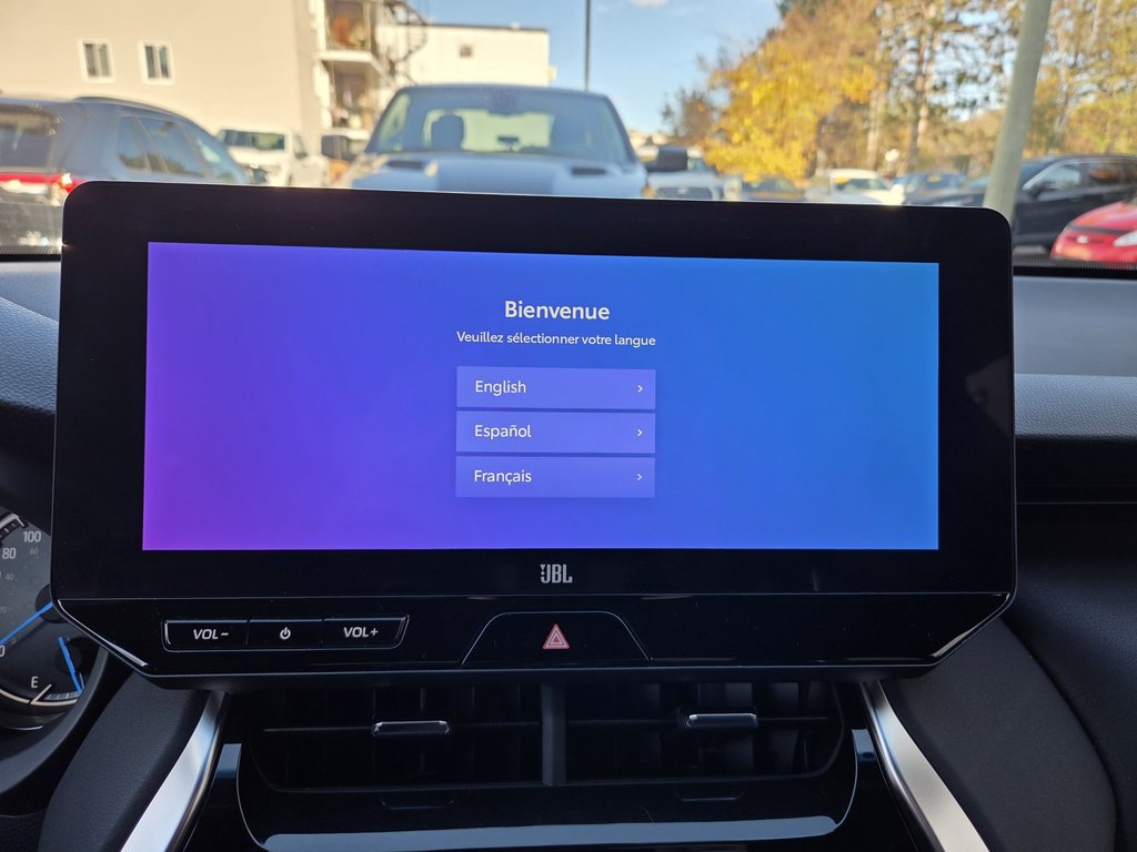 2024 Toyota Venza XLE AWD 2024 in Mont-Laurier, Quebec - 19 - w1024h768px