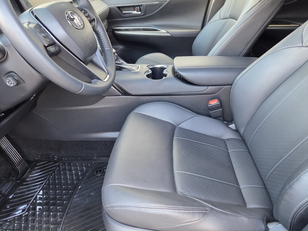 2024 Toyota Venza XLE AWD 2024 in Mont-Laurier, Quebec - 11 - w1024h768px