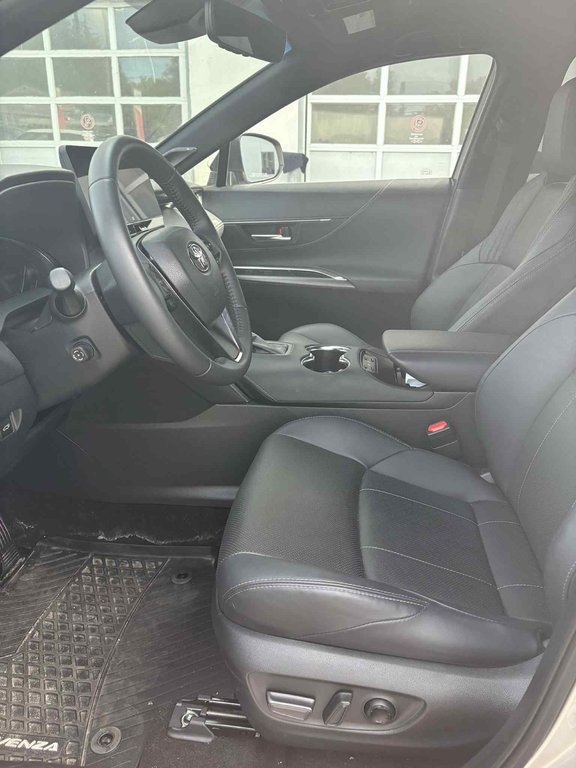 2024 Toyota Venza XLE AWD 2024 in Mont-Laurier, Quebec - 11 - w1024h768px