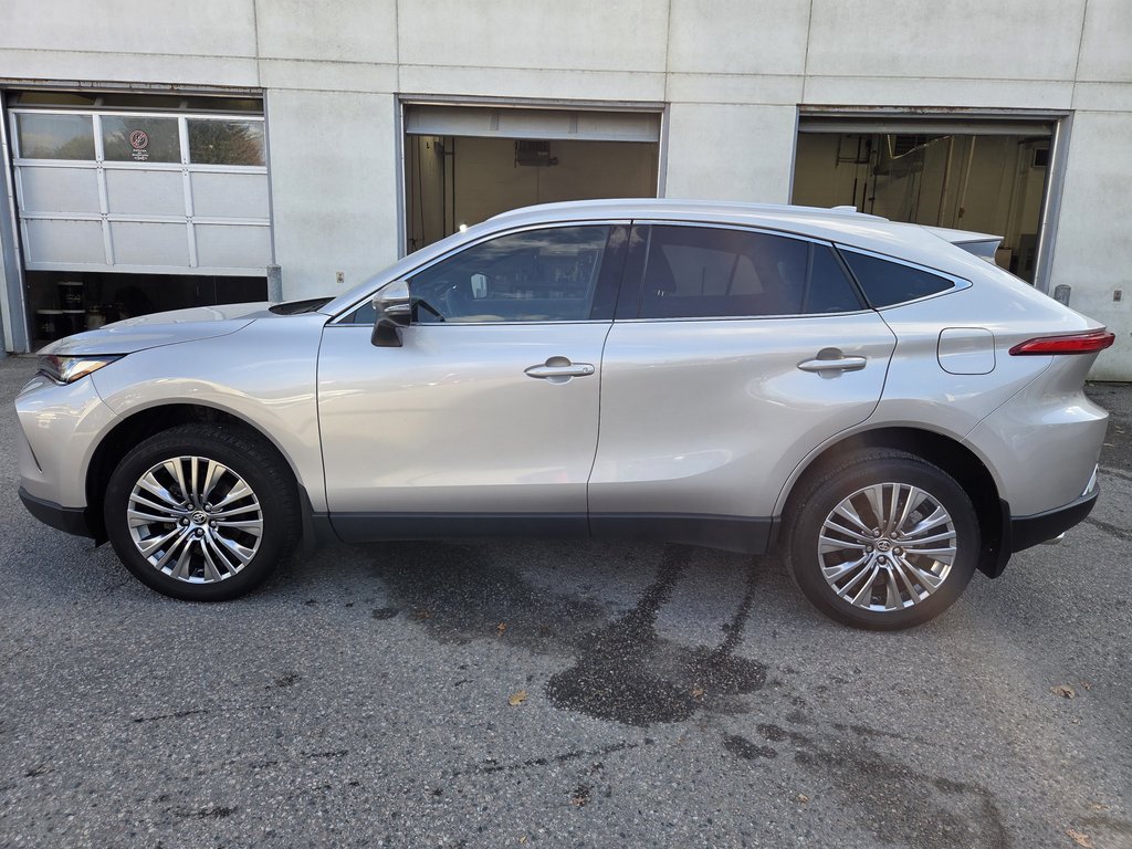2024 Toyota Venza XLE AWD 2024 in Mont-Laurier, Quebec - 9 - w1024h768px