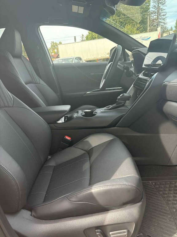 2024 Toyota Venza XLE AWD 2024 in Mont-Laurier, Quebec - 12 - w1024h768px