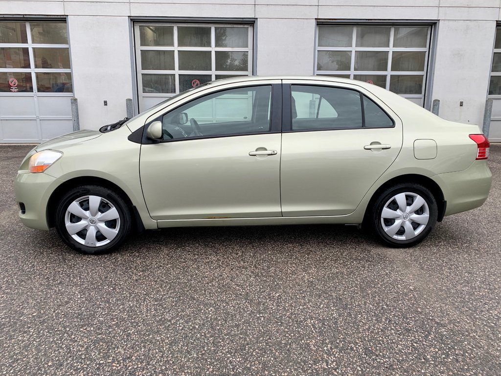 Toyota MontLaurier Toyota Yaris Berline 2008 20214B