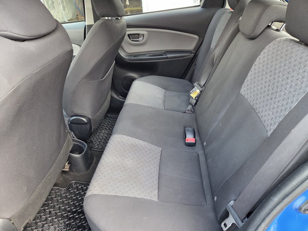 Toyota Yaris Le Hatchback (A/C) 2015 à Mont-Laurier, Québec - 10 - w1024h768px