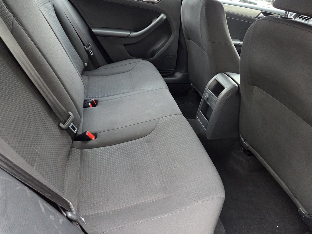 2017 Volkswagen Jetta Sedan Trendline in Mont-Laurier, Quebec - 12 - w1024h768px