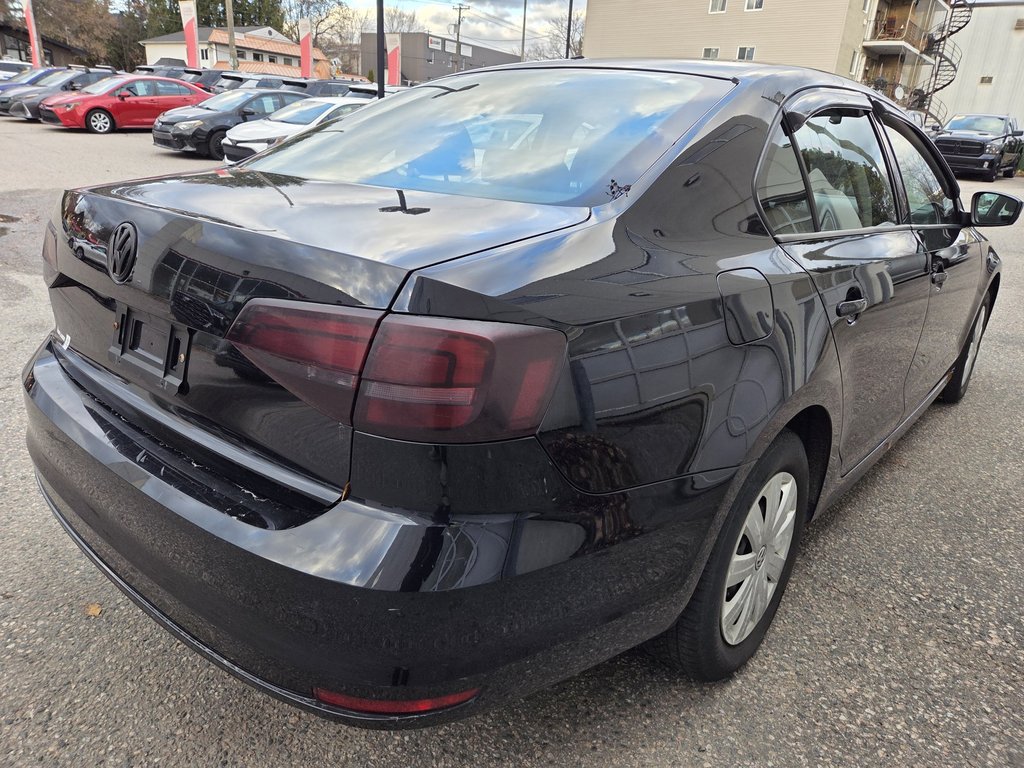2017 Volkswagen Jetta Sedan Trendline in Mont-Laurier, Quebec - 5 - w1024h768px