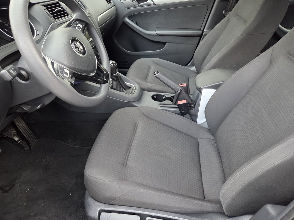 2017 Volkswagen Jetta Sedan Trendline in Mont-Laurier, Quebec - 9 - w1024h768px