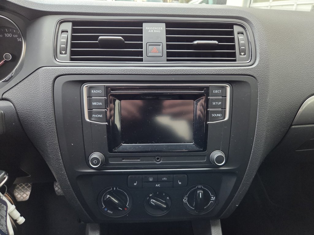 2017 Volkswagen Jetta Sedan Trendline in Mont-Laurier, Quebec - 15 - w1024h768px