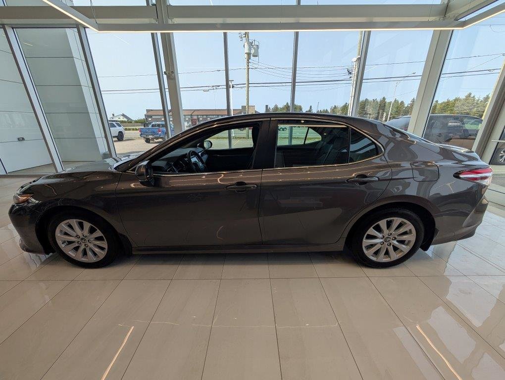 Toyota Camry LE 2019 à Matane, Québec - 7 - w1024h768px