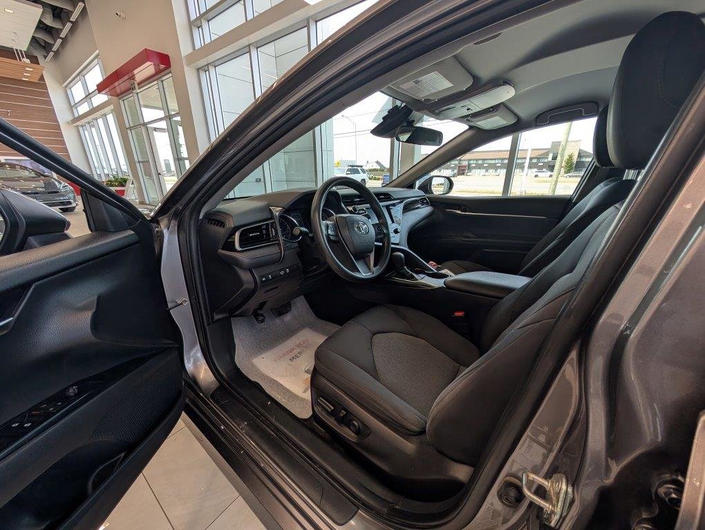 Toyota Camry LE 2019 à Matane, Québec - 8 - w1024h768px