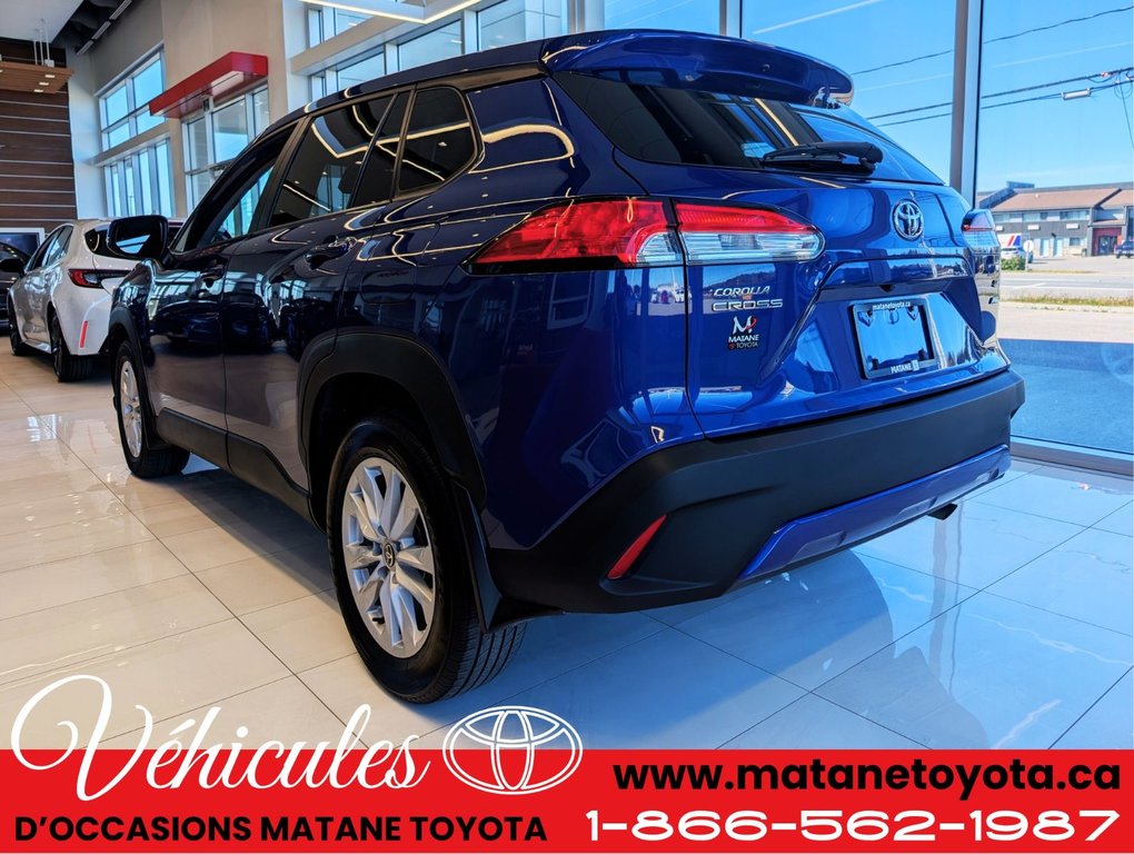2022 Toyota COROLLA CROSS LE AWD in Matane, Quebec - 6 - w1024h768px