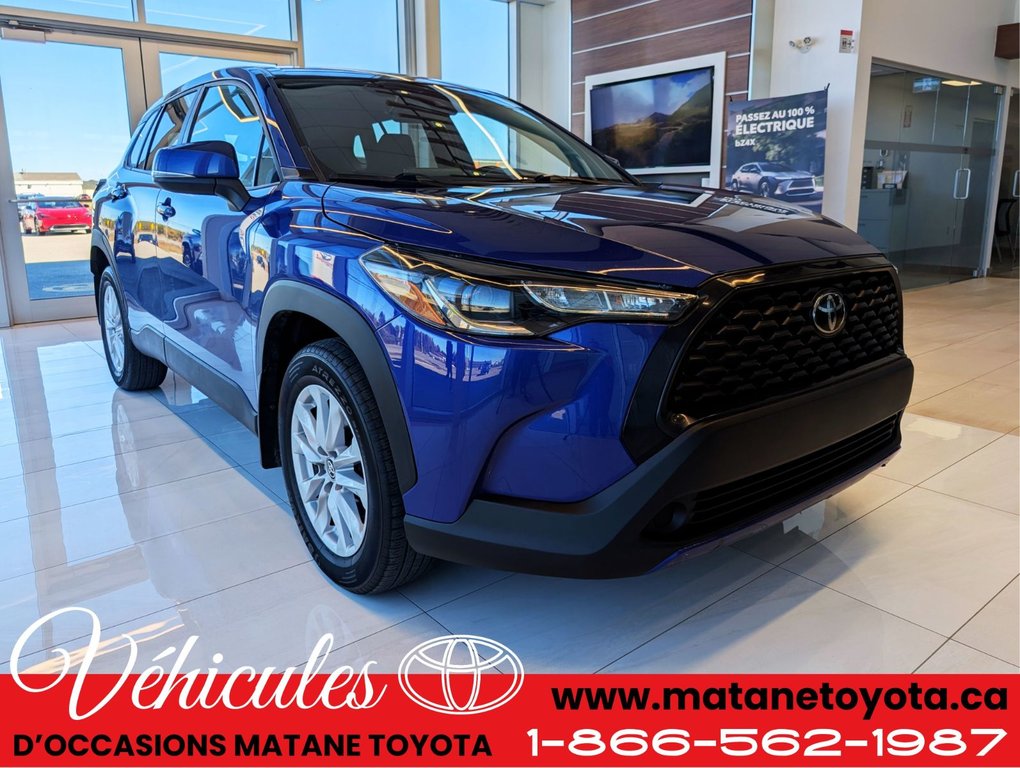 2022 Toyota COROLLA CROSS LE AWD in Matane, Quebec - 3 - w1024h768px
