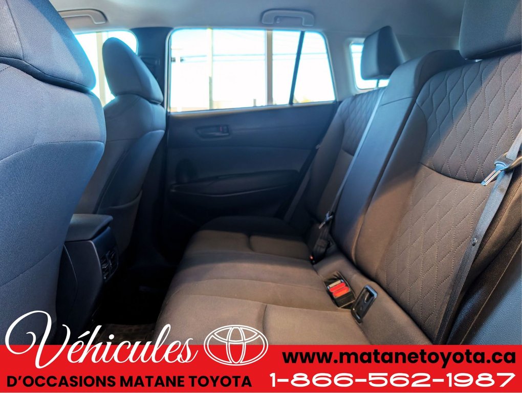 2022 Toyota COROLLA CROSS LE AWD in Matane, Quebec - 10 - w1024h768px