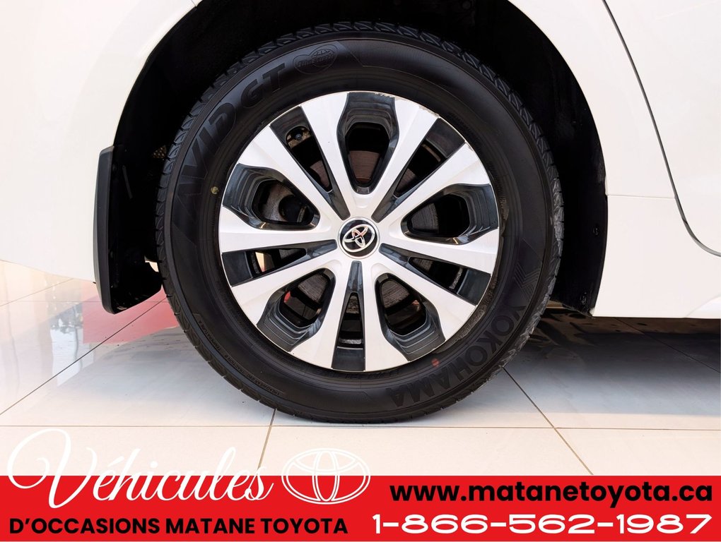 2021 Toyota Corolla Hybride Groupe Premium FWD in Matane, Quebec - 13 - w1024h768px