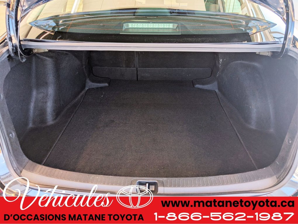 Toyota Corolla Hybride LE 2023 à Matane, Québec - 11 - w1024h768px
