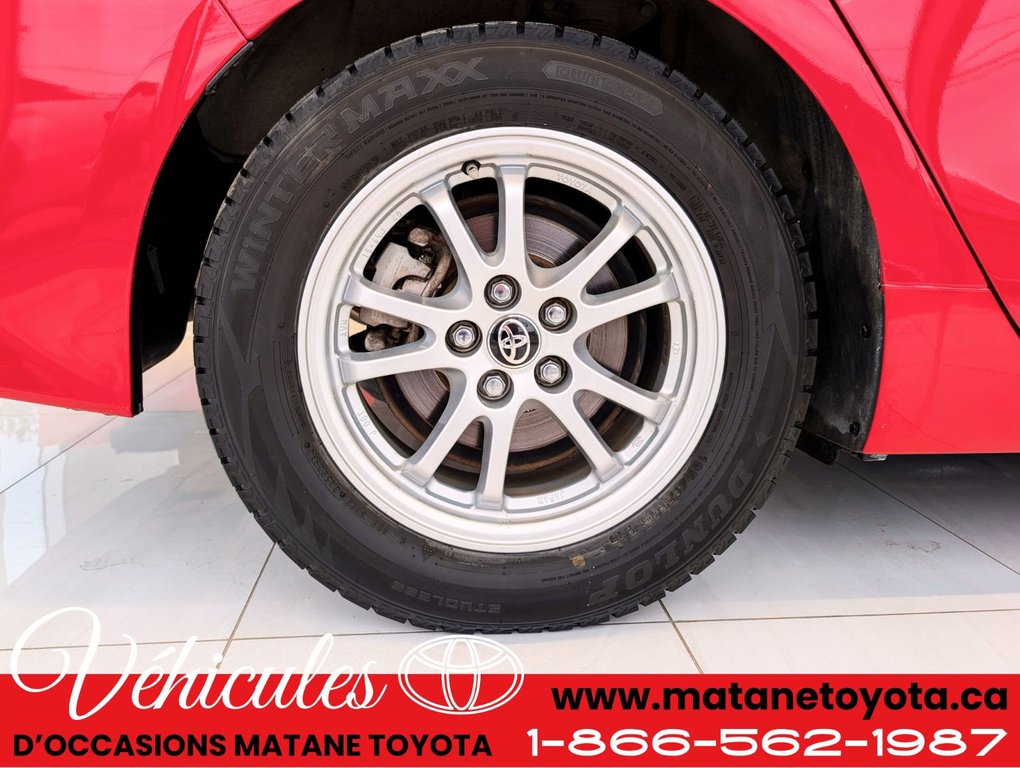 2020 Toyota Prius Prime in Matane, Quebec - 13 - w1024h768px