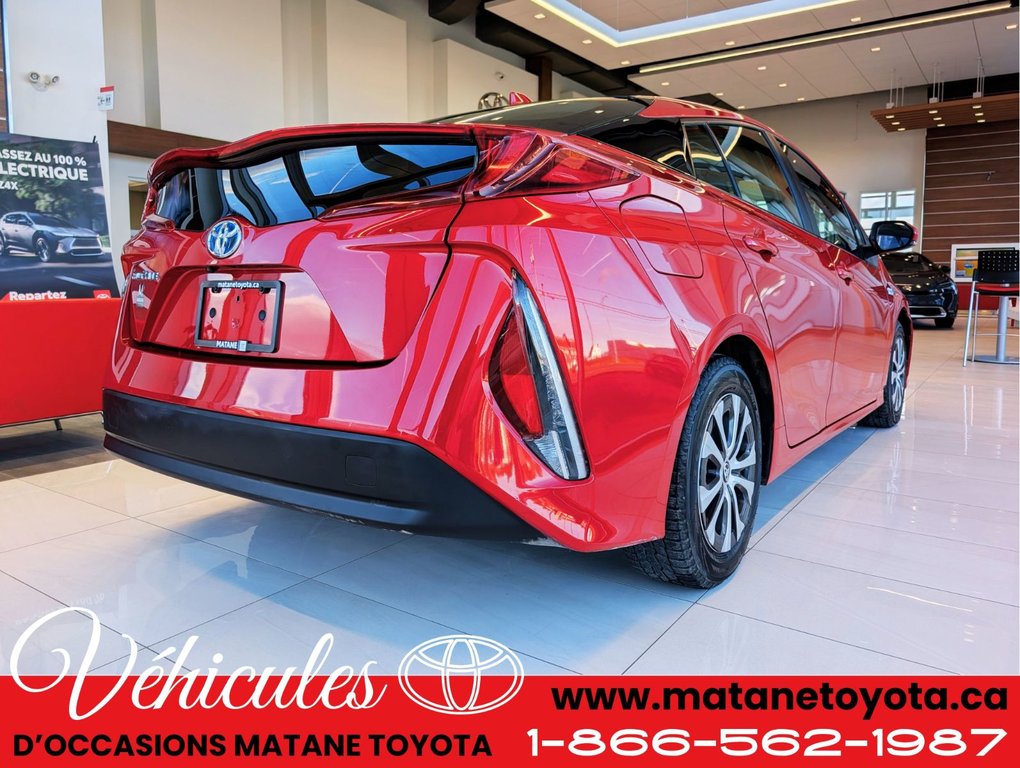 Toyota Prius Prime Base 2022 à Matane, Québec - 4 - w1024h768px