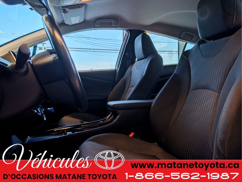 Toyota Prius Prime Base 2022 à Matane, Québec - 7 - w1024h768px