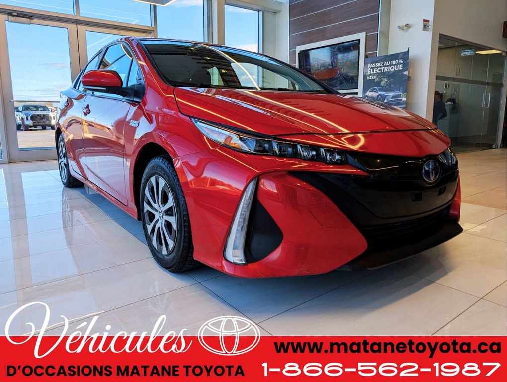 Toyota Prius Prime Base 2022 à Matane, Québec - 3 - w1024h768px