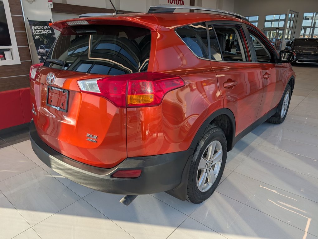 Toyota RAV4 AWD XLE 2015 à Matane, Québec - 5 - w1024h768px
