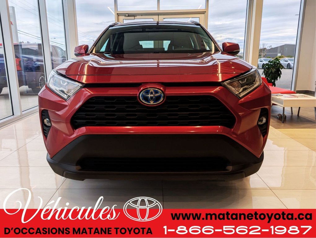 2019 Toyota RAV4 Hybride XLE AWD in Matane, Quebec - 2 - w1024h768px