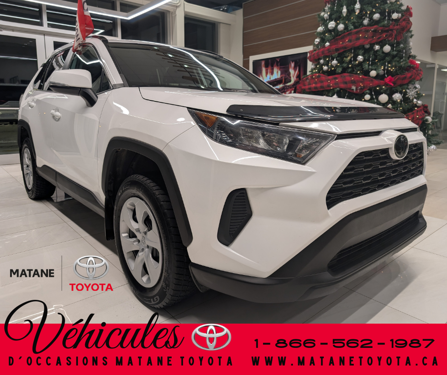 2020 Toyota RAV4 LE AWD in Matane, Quebec - 3 - w1024h768px