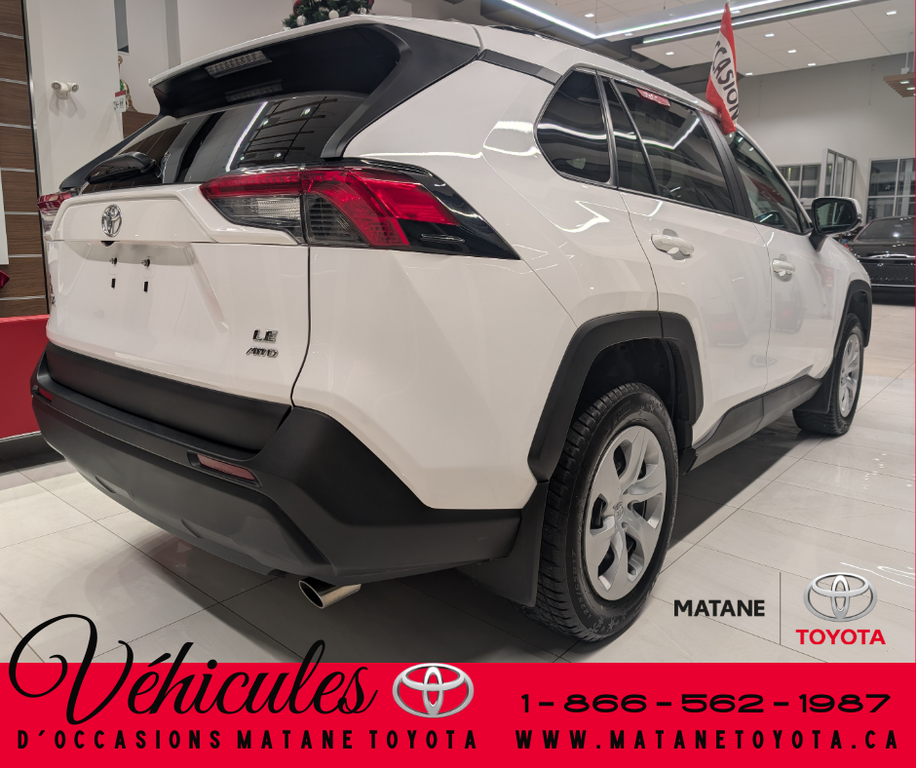 2020 Toyota RAV4 LE AWD in Matane, Quebec - 4 - w1024h768px