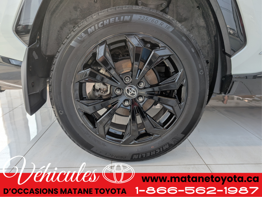 2022 Toyota RAV4 Hybrid SE in Matane, Quebec - 13 - w1024h768px