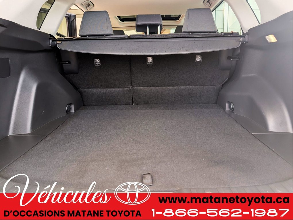 Toyota RAV4 XLE AWD 2022 à Matane, Québec - 13 - w1024h768px