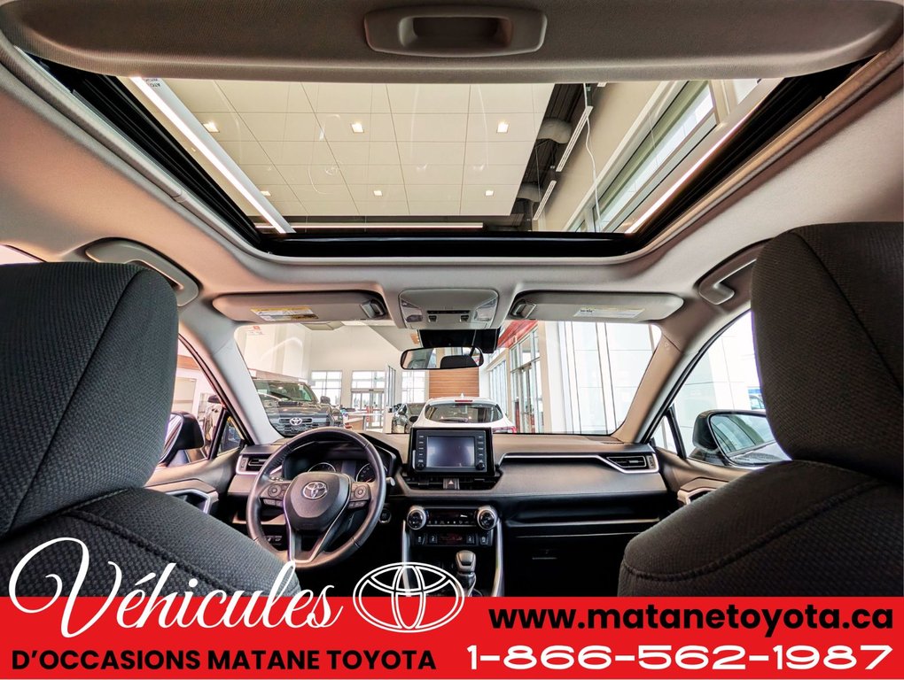 Toyota RAV4 XLE AWD 2022 à Matane, Québec - 11 - w1024h768px
