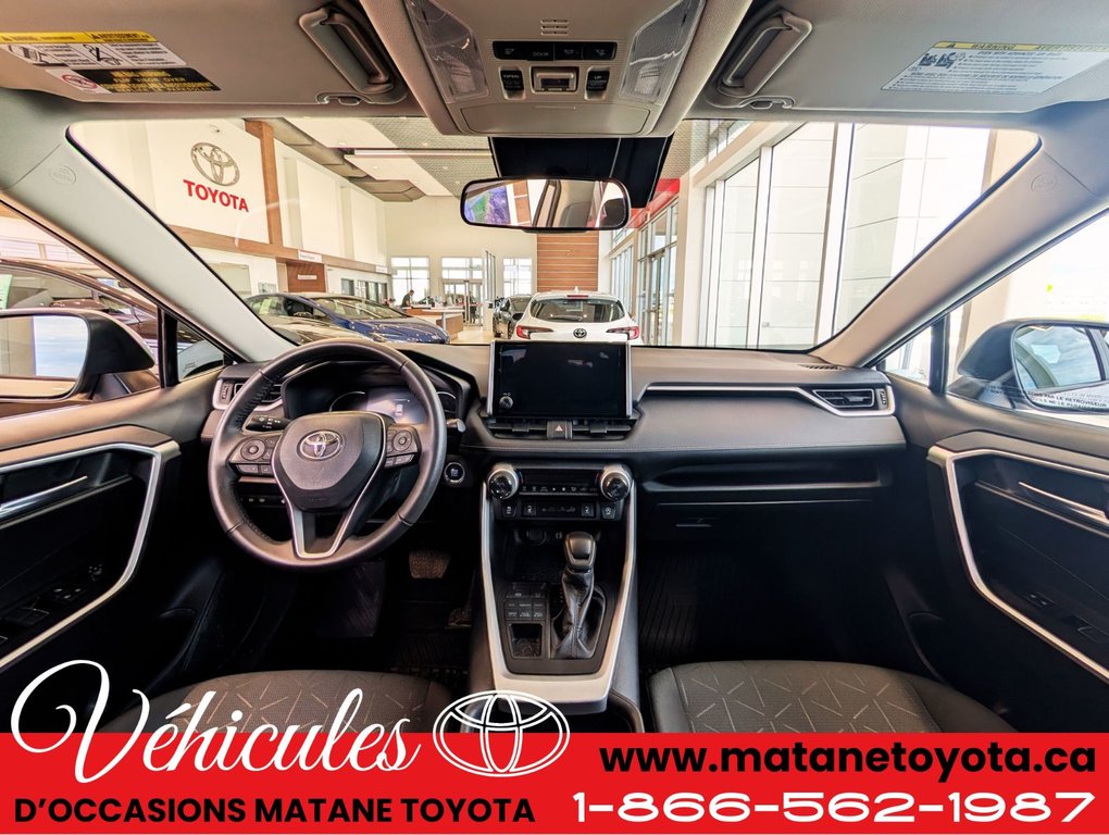 Toyota RAV4 XLE AWD 2023 à Matane, Québec - 9 - w1024h768px