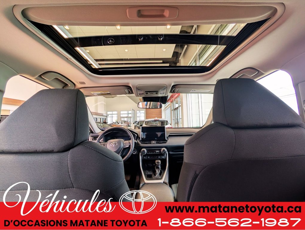 Toyota RAV4 XLE AWD 2023 à Matane, Québec - 10 - w1024h768px