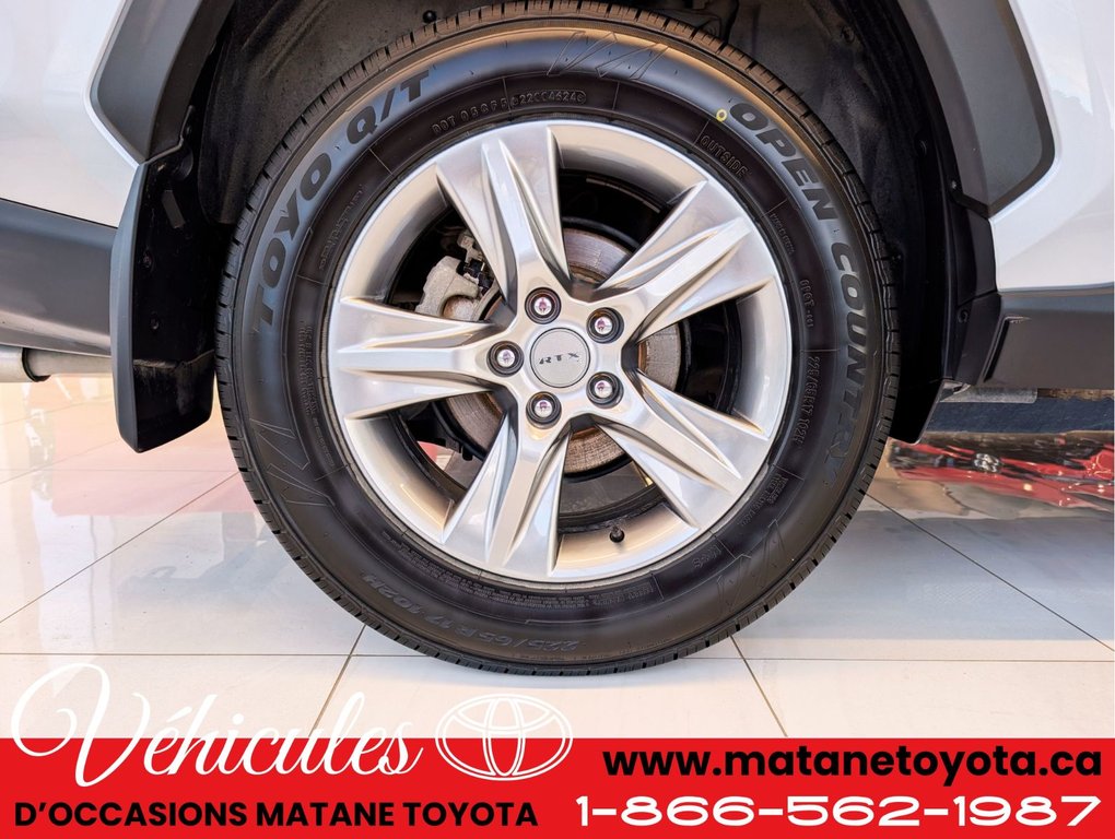 2024 Toyota RAV4 LE AWD in Matane, Quebec - 12 - w1024h768px