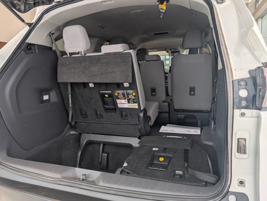 Toyota Sienna LE AWD 8 PLACES 2022 à Matane, Québec - 7 - w1024h768px