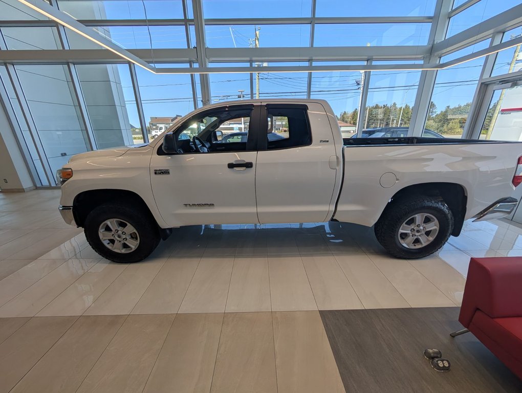Toyota Tundra 4X4 Double Cab TRD Off Road 2015 à Matane, Québec - 7 - w1024h768px