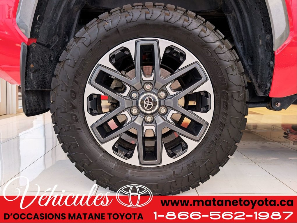 2022 Toyota Tundra CrewMax Limited in Matane, Quebec - 15 - w1024h768px