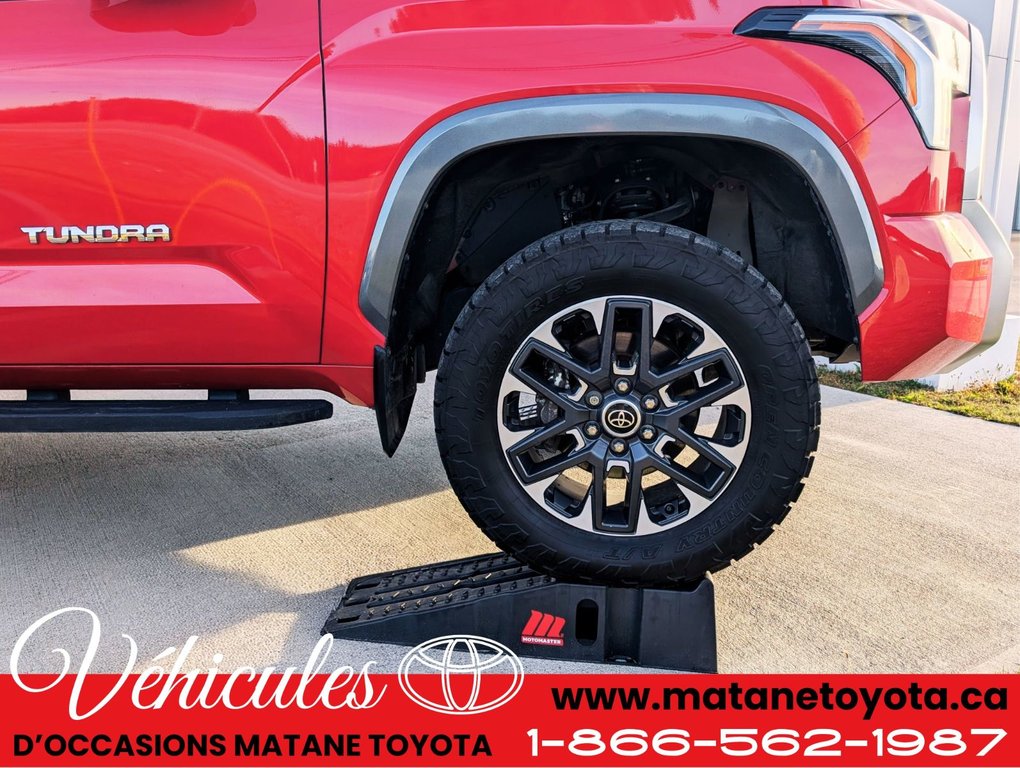 2022 Toyota Tundra CrewMax Limited in Matane, Quebec - 16 - w1024h768px