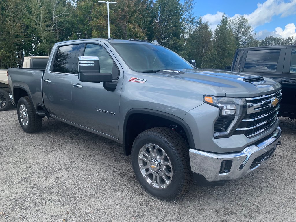 Chevrolet SILVERADO 2500 HD  2025 à Sturgeon Falls, Ontario - 4 - w1024h768px