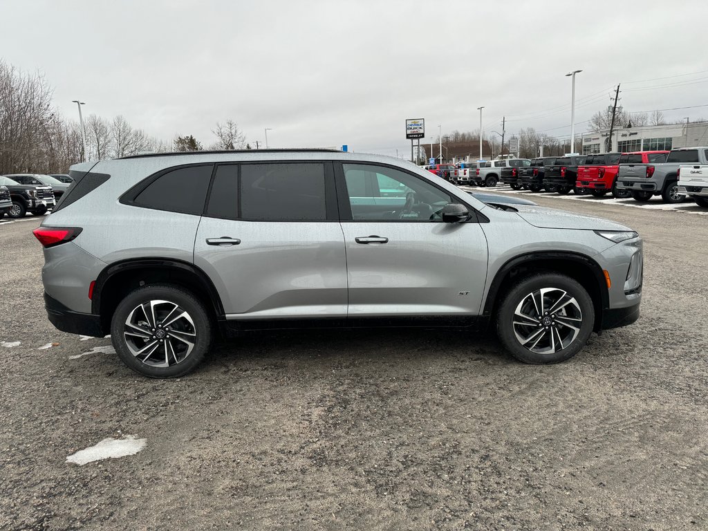 Buick Enclave  2025 à Sturgeon Falls, Ontario - 5 - w1024h768px