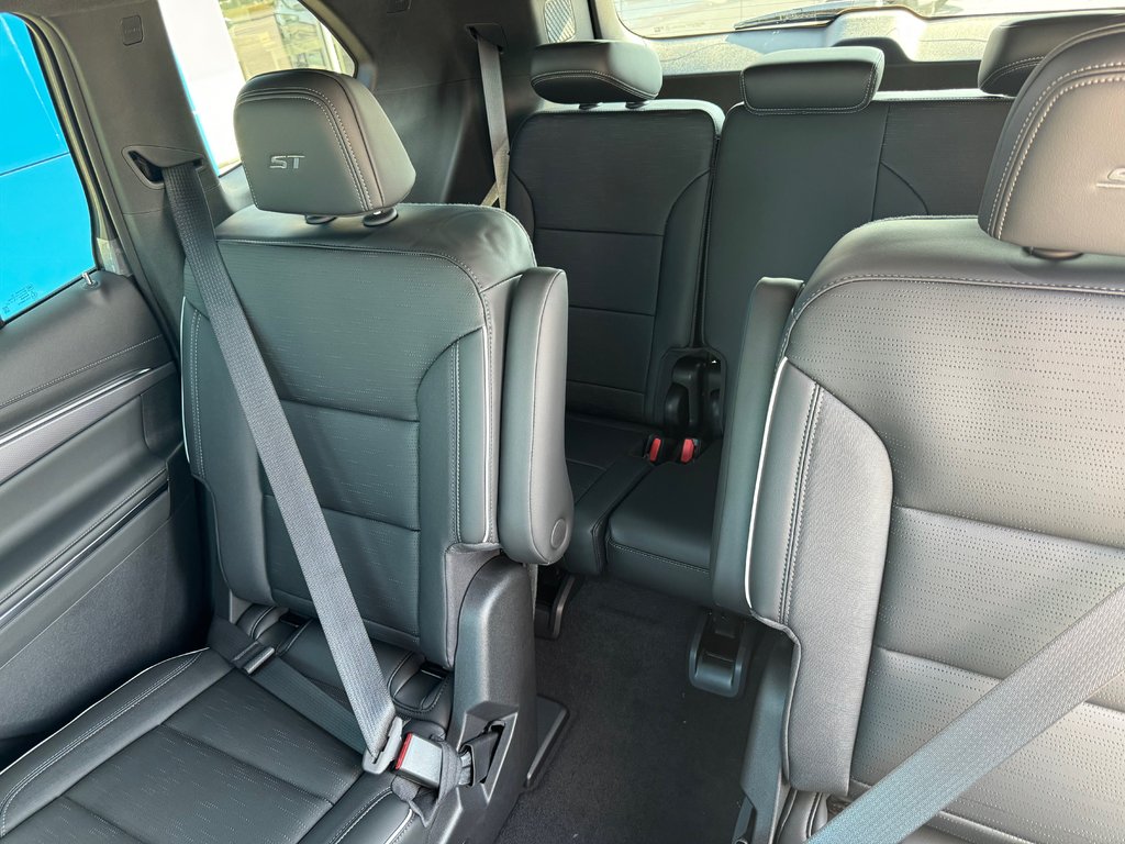 2026 Buick Enclave in Sturgeon Falls, Ontario - 10 - w1024h768px