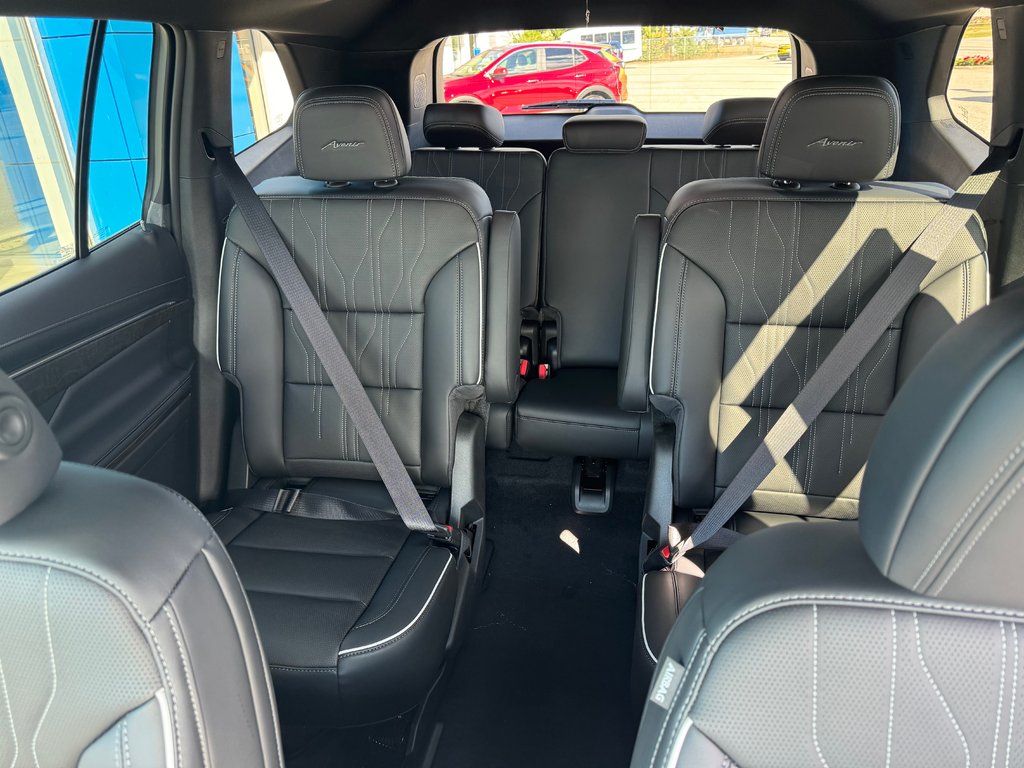2026 Buick Enclave in Sturgeon Falls, Ontario - 10 - w1024h768px