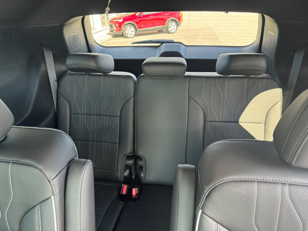2026 Buick Enclave in Sturgeon Falls, Ontario - 9 - w1024h768px