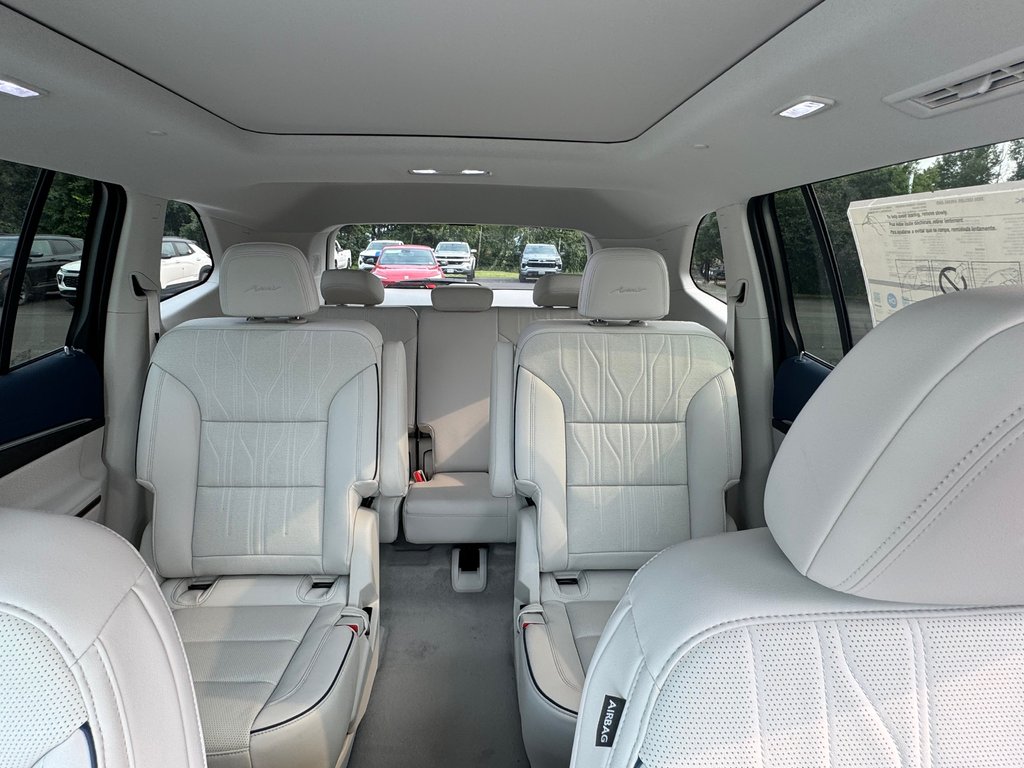 Buick Enclave  2026 à Sturgeon Falls, Ontario - 10 - w1024h768px