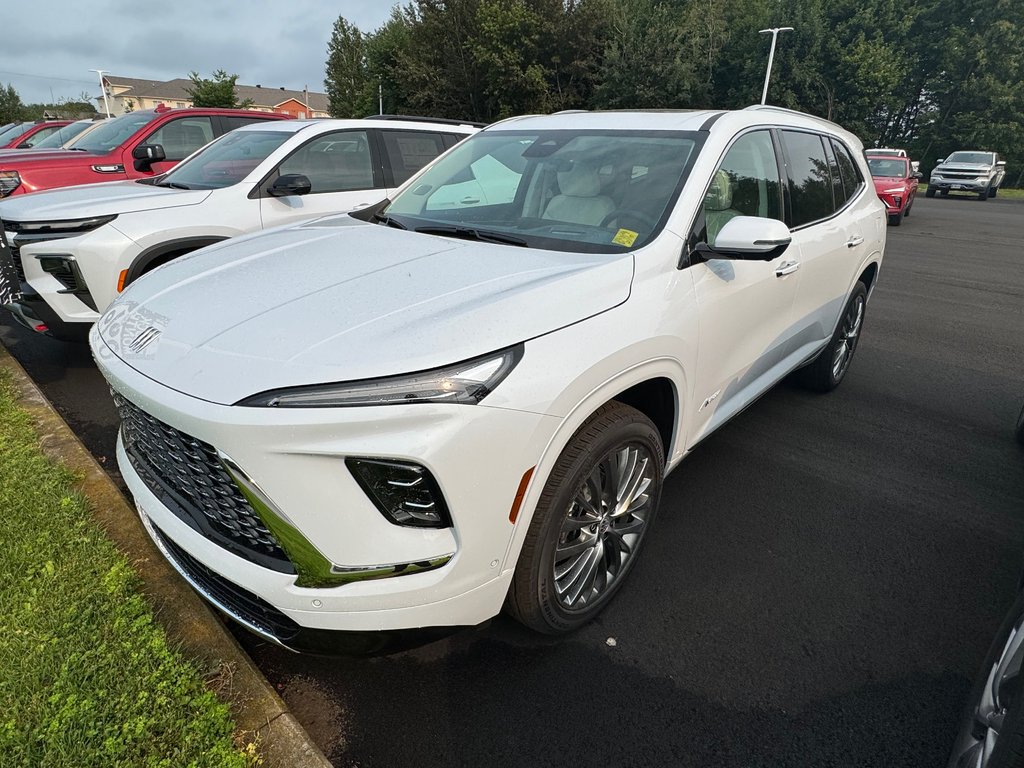 Buick Enclave  2026 à Sturgeon Falls, Ontario - 1 - w1024h768px