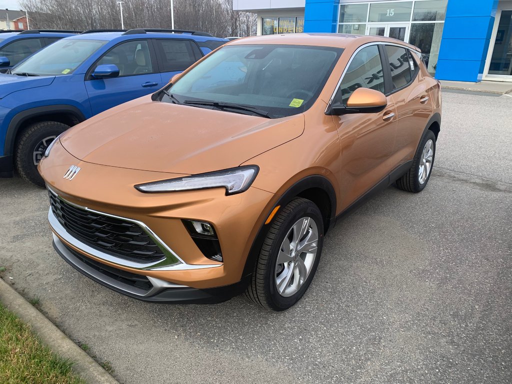 Buick Encore GX  2025 à Sturgeon Falls, Ontario - 1 - w1024h768px