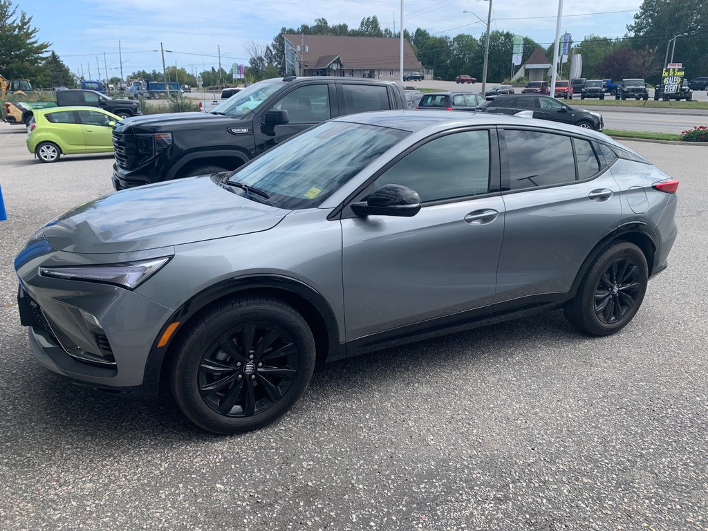 Buick Envista  2024 à Sturgeon Falls, Ontario - 2 - w1024h768px