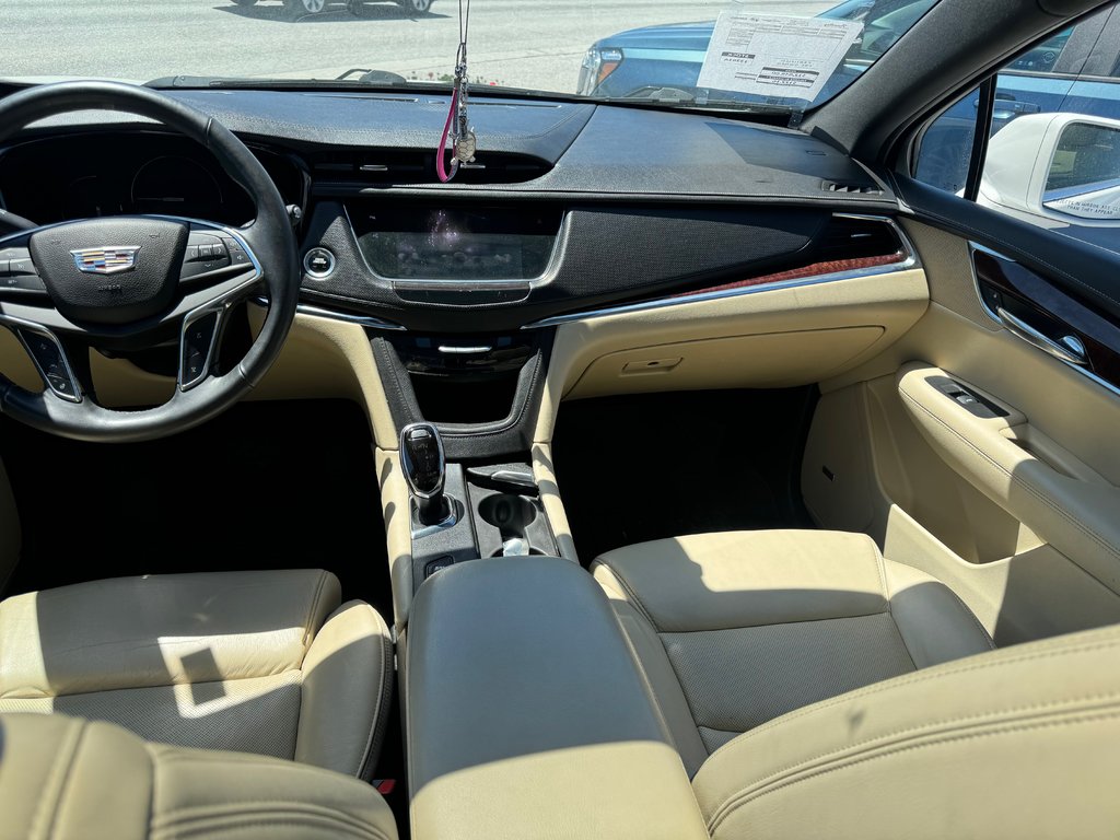 2017 Cadillac XT5Premium Luxury in Sturgeon Falls, Ontario - 9 - w1024h768px